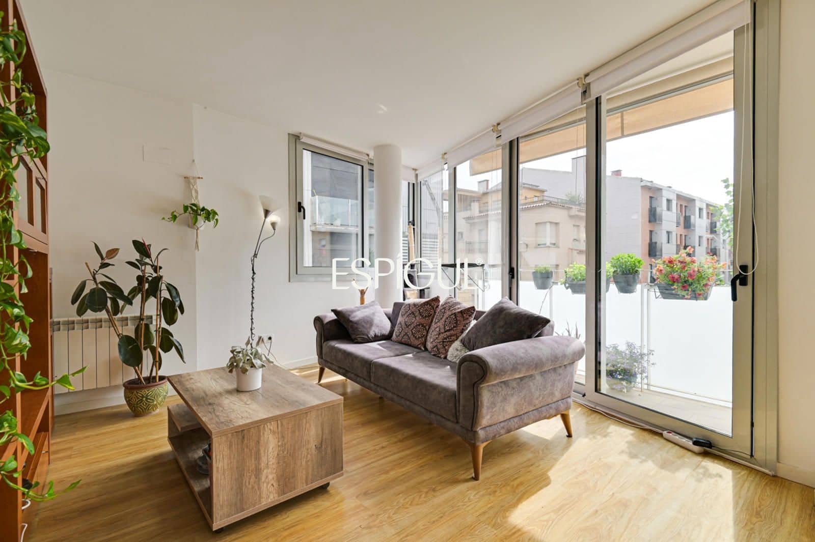 3 sypialnia Mieszkanie na sprzedaż w Miasto Girona z garażem - 385 000 € (Ref: 10015953)