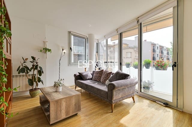 3 sypialnia Mieszkanie na sprzedaż w Miasto Girona z garażem - 385 000 € (Ref: 10015953)