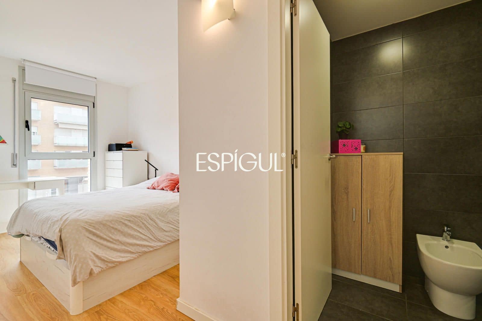 3 sypialnia Mieszkanie na sprzedaż w Miasto Girona z garażem - 385 000 € (Ref: 10015953)