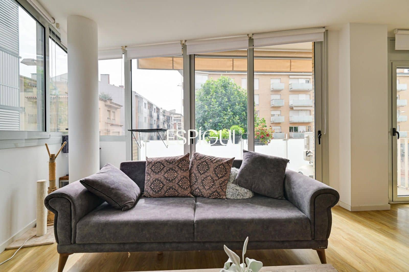 3 sypialnia Mieszkanie na sprzedaż w Miasto Girona z garażem - 385 000 € (Ref: 10015953)