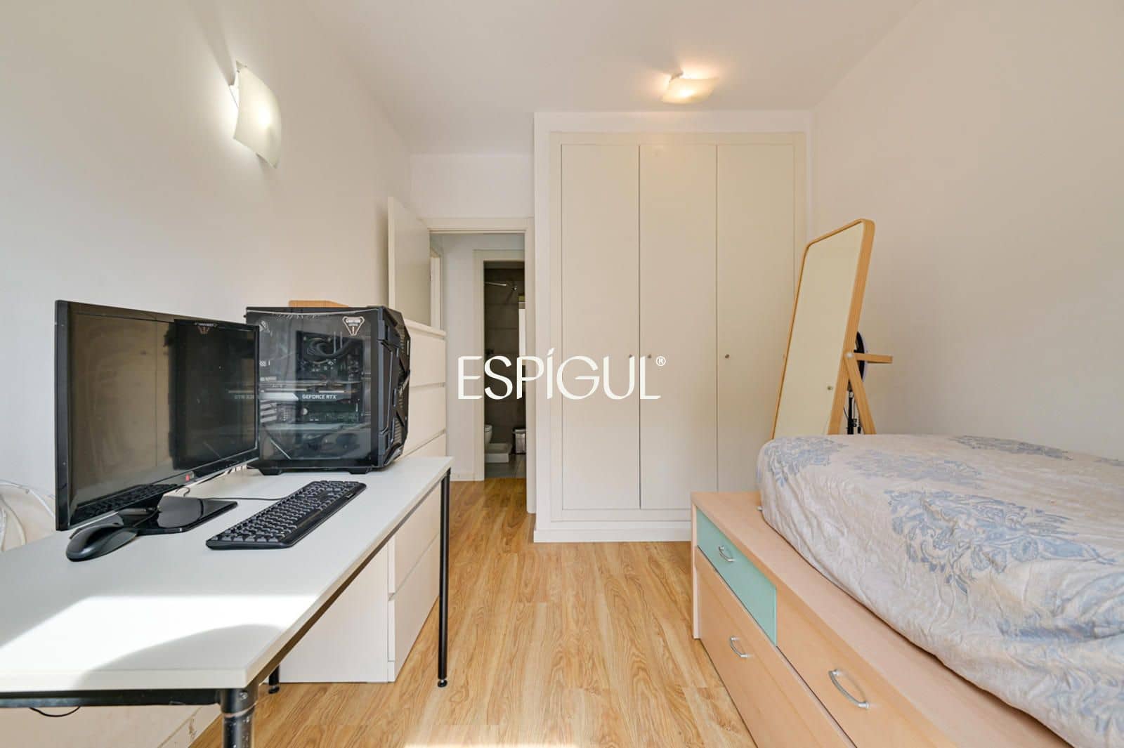 3 sypialnia Mieszkanie na sprzedaż w Miasto Girona z garażem - 385 000 € (Ref: 10015953)