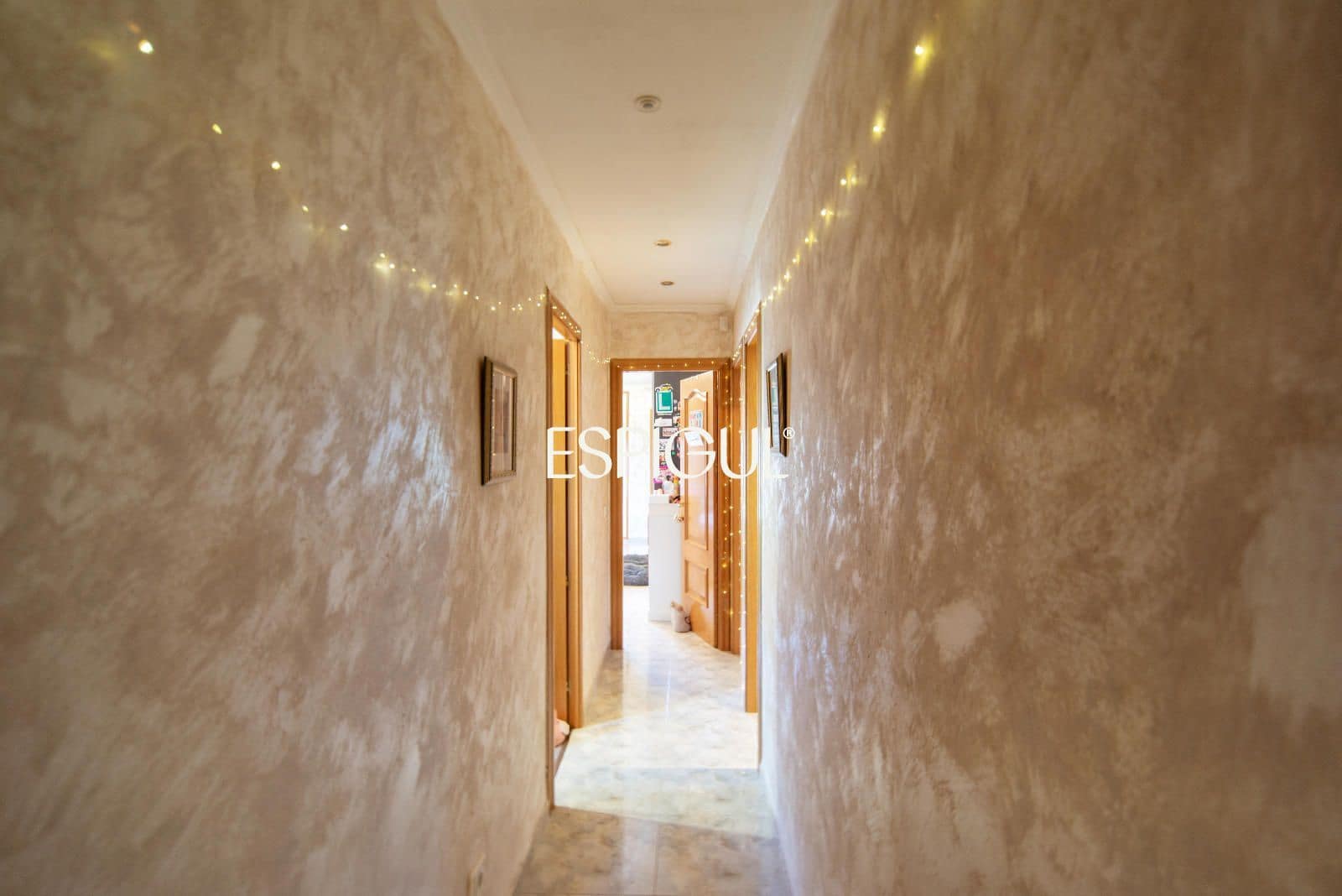 Piso de 3 habitaciones en Girona ciudad en venta con garaje - 310.000 € (Ref: 10015954)