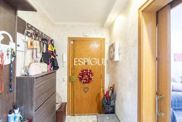 3 soveværelse Lejlighed til salg i Girona by med garage - € 310.000 (Ref: 10015954)