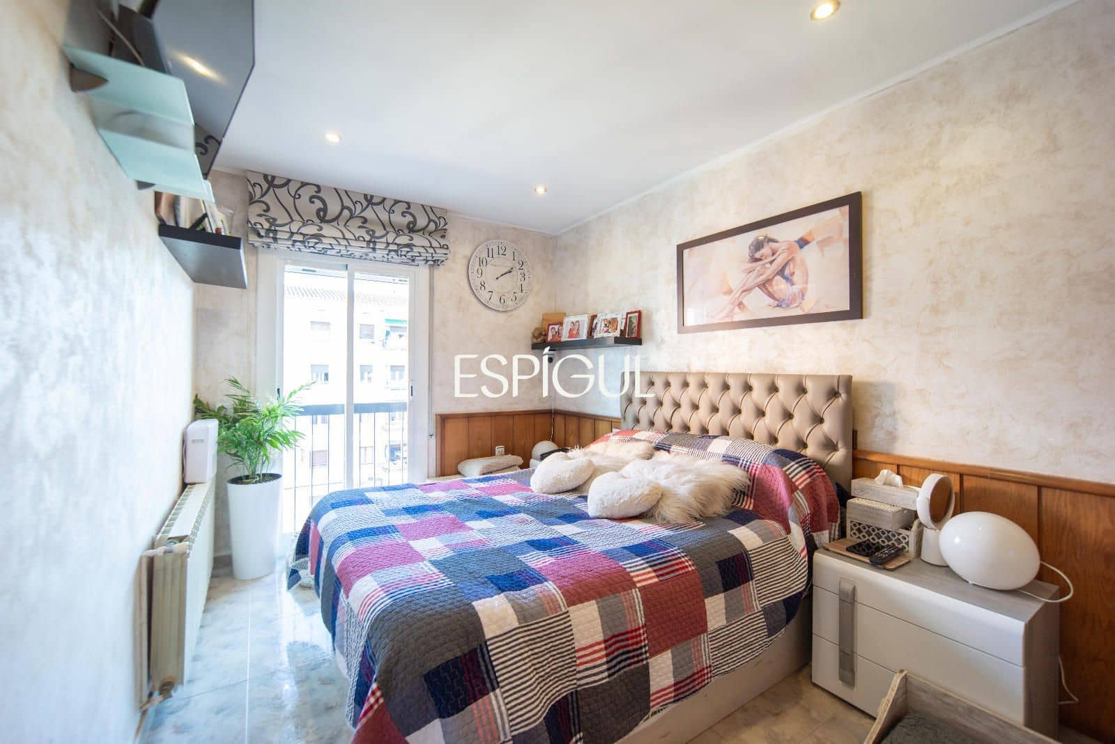 Piso de 3 habitaciones en Girona ciudad en venta con garaje - 310.000 € (Ref: 10015954)