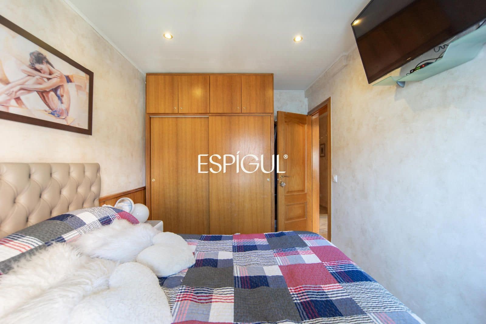 Piso de 3 habitaciones en Girona ciudad en venta con garaje - 310.000 € (Ref: 10015954)