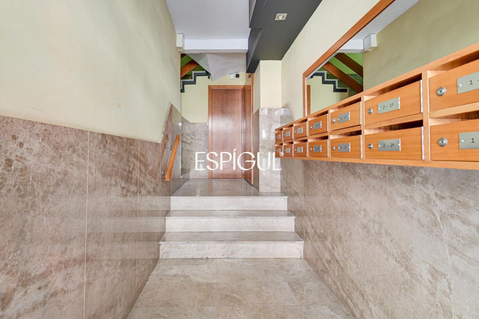 Piso de 3 habitaciones en Girona ciudad en venta - 330.000 € (Ref: 10015962)