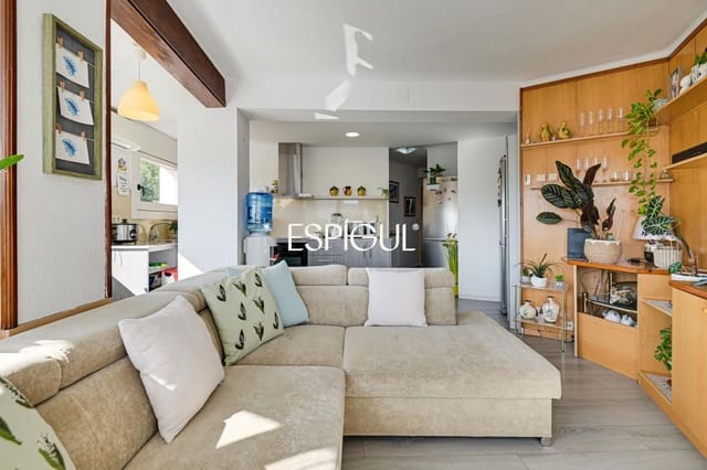 Piso de 3 habitaciones en Girona ciudad en venta - 330.000 € (Ref: 10015962)