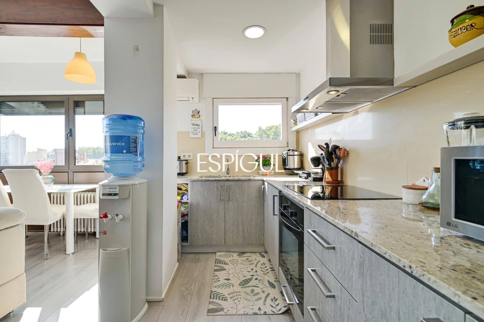 Piso de 3 habitaciones en Girona ciudad en venta - 330.000 € (Ref: 10015962)