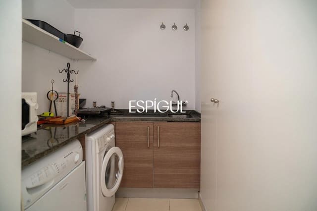 2 soveværelse Lejlighed til salg i Girona by - € 265.000 (Ref: 10015964)