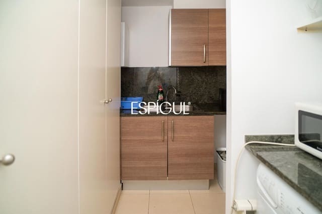 2 soveværelse Lejlighed til salg i Girona by - € 265.000 (Ref: 10015964)
