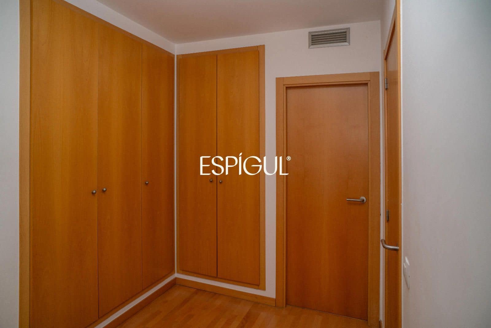 2 sovrum Lägenhet till salu i Girona stad - 265 000 € (Ref: 10015964)