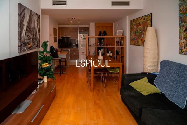 2 soveværelse Lejlighed til salg i Girona by - € 265.000 (Ref: 10015964)
