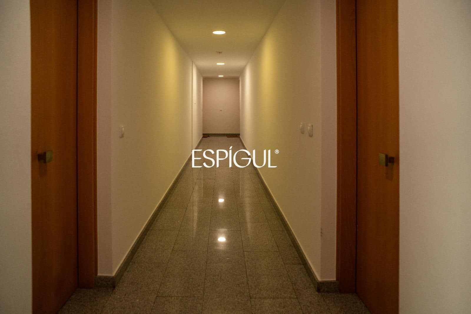 2 sovrum Lägenhet till salu i Girona stad - 265 000 € (Ref: 10015964)