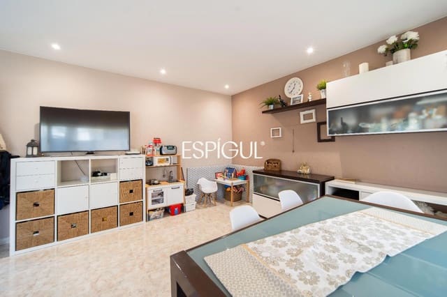 4 chambre Villa/Maison à vendre à Vilablareix avec garage - 659 000 € (Ref: 10015965)