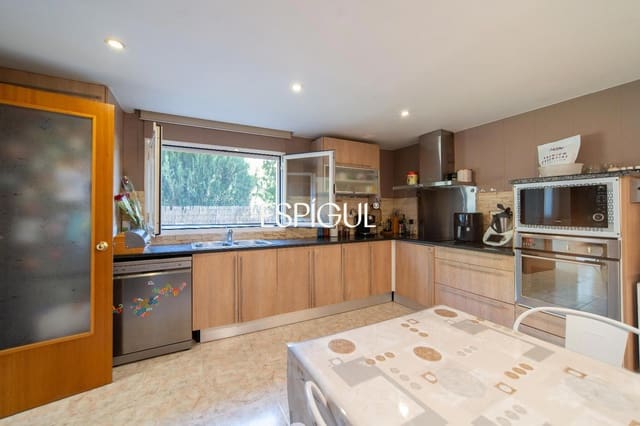 4 chambre Villa/Maison à vendre à Vilablareix avec garage - 659 000 € (Ref: 10015965)