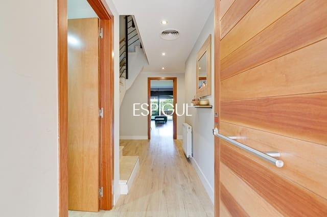 4 chambre Villa/Maison à vendre à Aiguaviva avec garage - 575 000 € (Ref: 10015966)