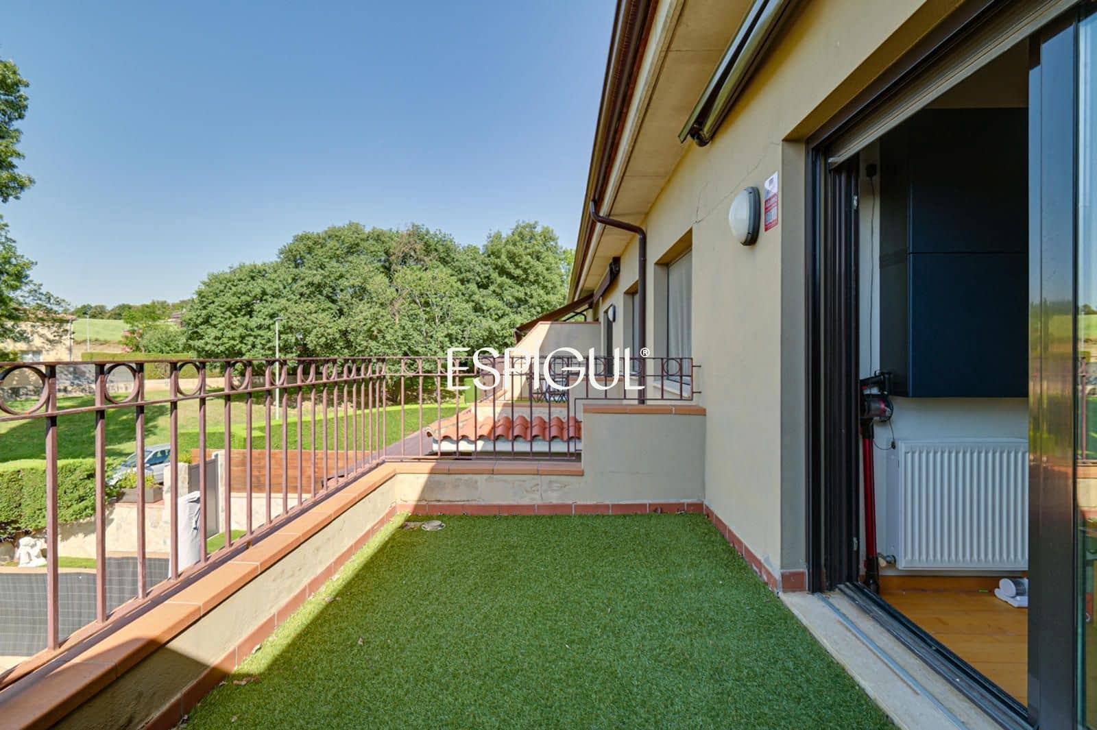 4 chambre Villa/Maison à vendre à Aiguaviva avec garage - 575 000 € (Ref: 10015966)