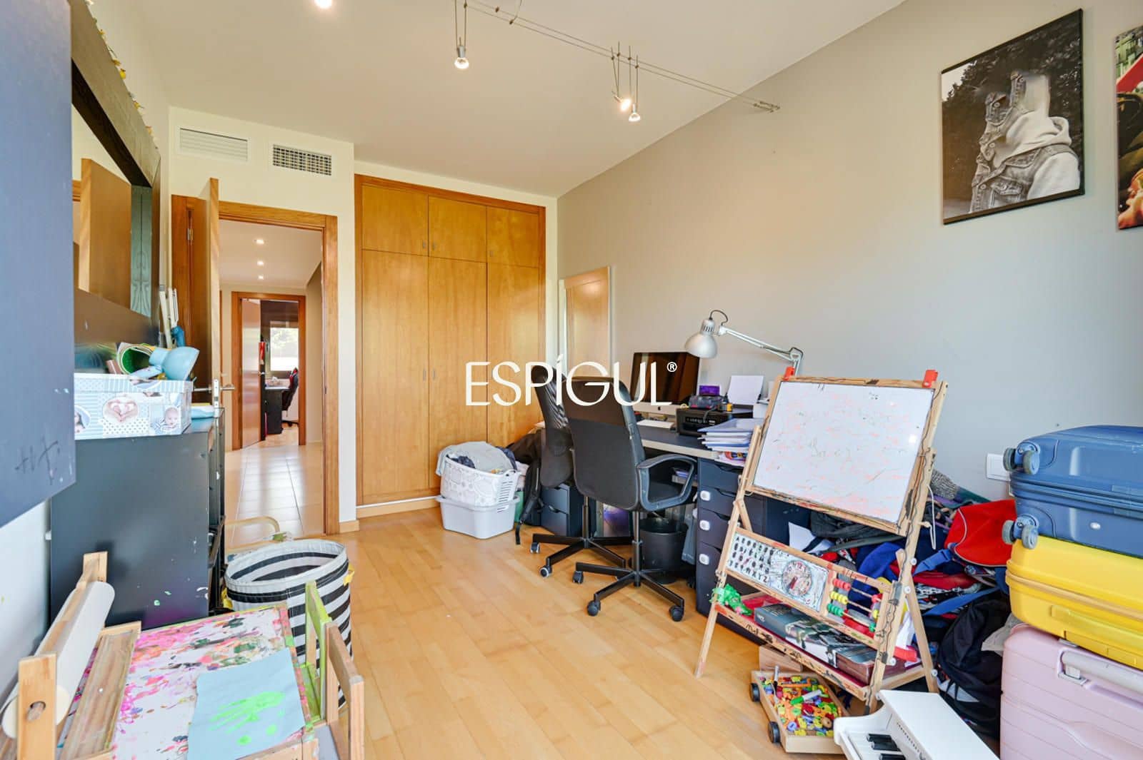 4 chambre Villa/Maison à vendre à Aiguaviva avec garage - 575 000 € (Ref: 10015966)
