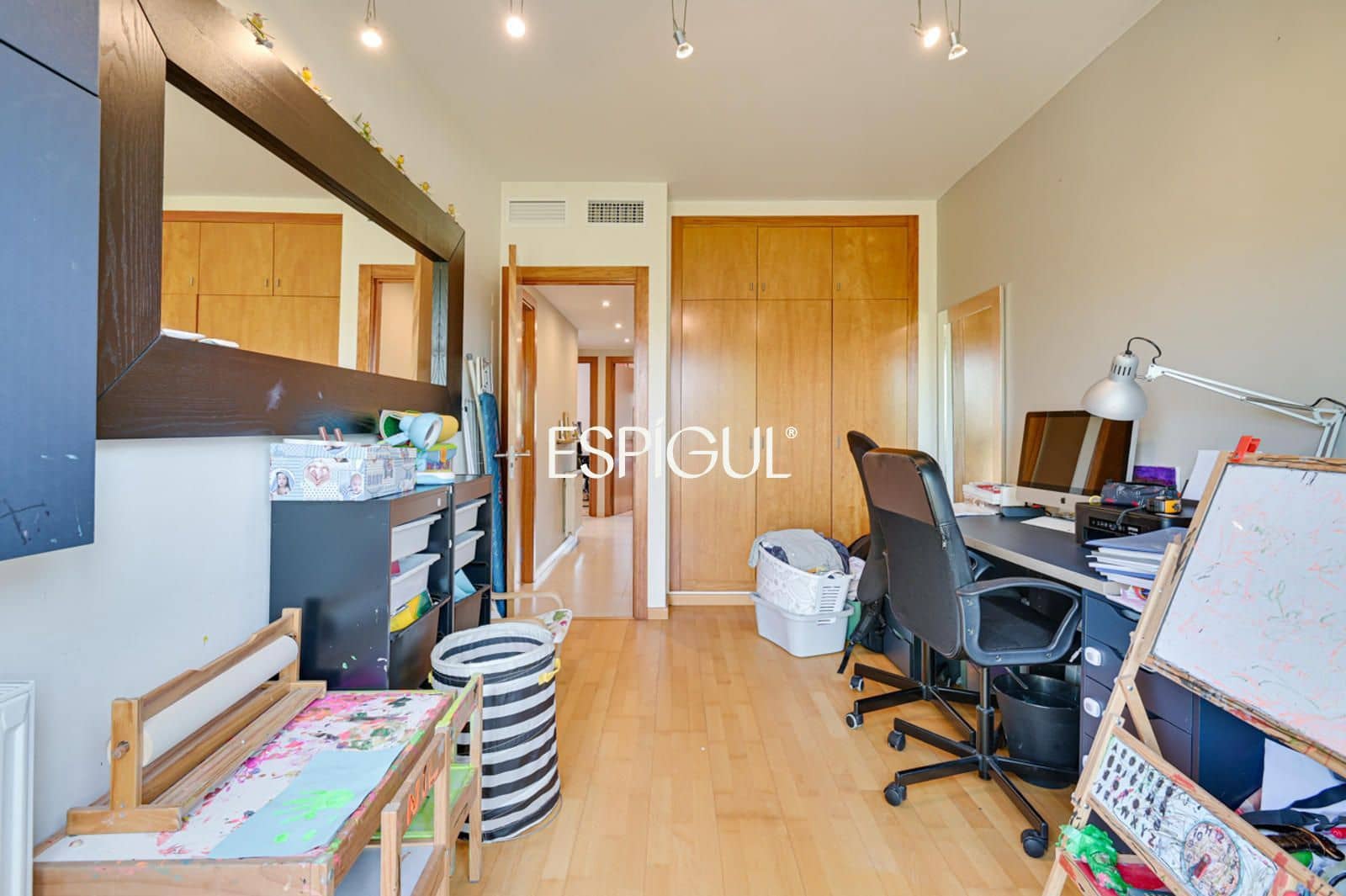 4 chambre Villa/Maison à vendre à Aiguaviva avec garage - 575 000 € (Ref: 10015966)