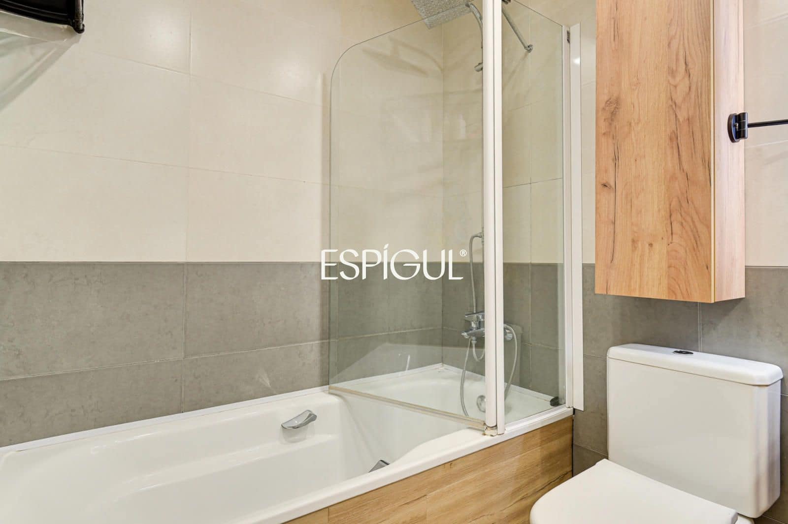 4 chambre Villa/Maison à vendre à Aiguaviva avec garage - 575 000 € (Ref: 10015966)
