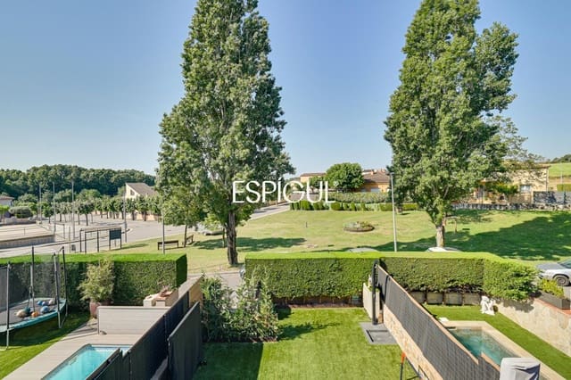 4 chambre Villa/Maison à vendre à Aiguaviva avec garage - 575 000 € (Ref: 10015966)