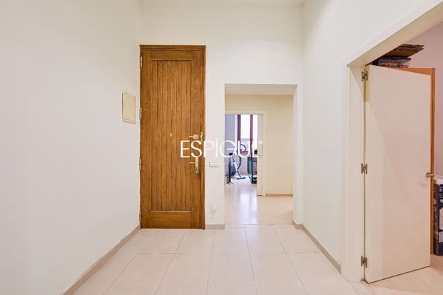 Piso de 4 habitaciones en Girona ciudad en venta - 635.000 € (Ref: 10015969)