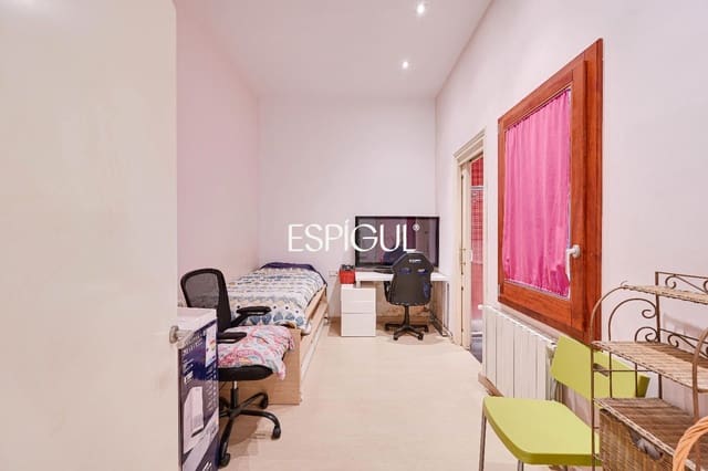 Piso de 4 habitaciones en Girona ciudad en venta - 635.000 € (Ref: 10015969)