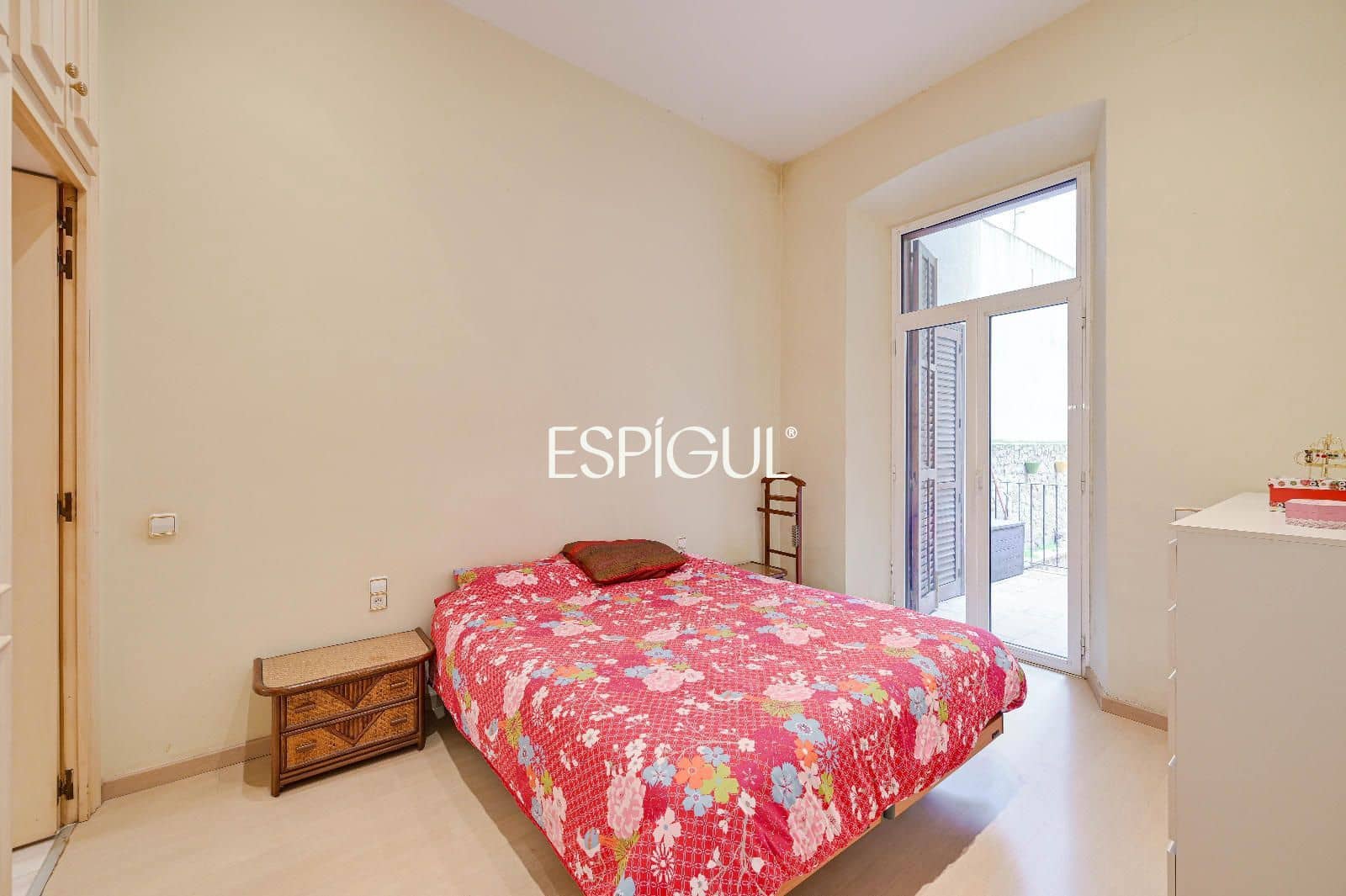 Piso de 4 habitaciones en Girona ciudad en venta - 635.000 € (Ref: 10015969)