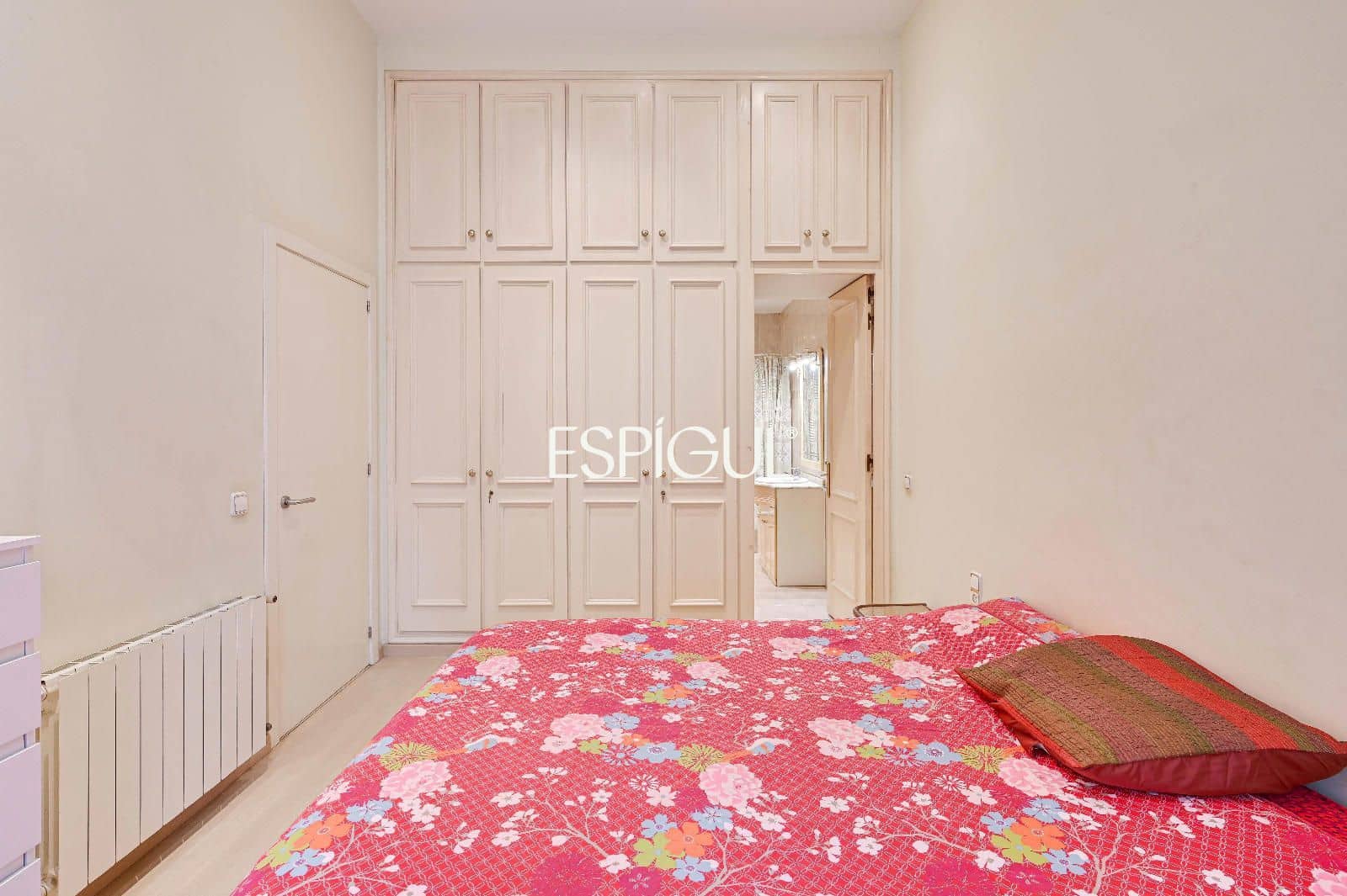 Piso de 4 habitaciones en Girona ciudad en venta - 635.000 € (Ref: 10015969)