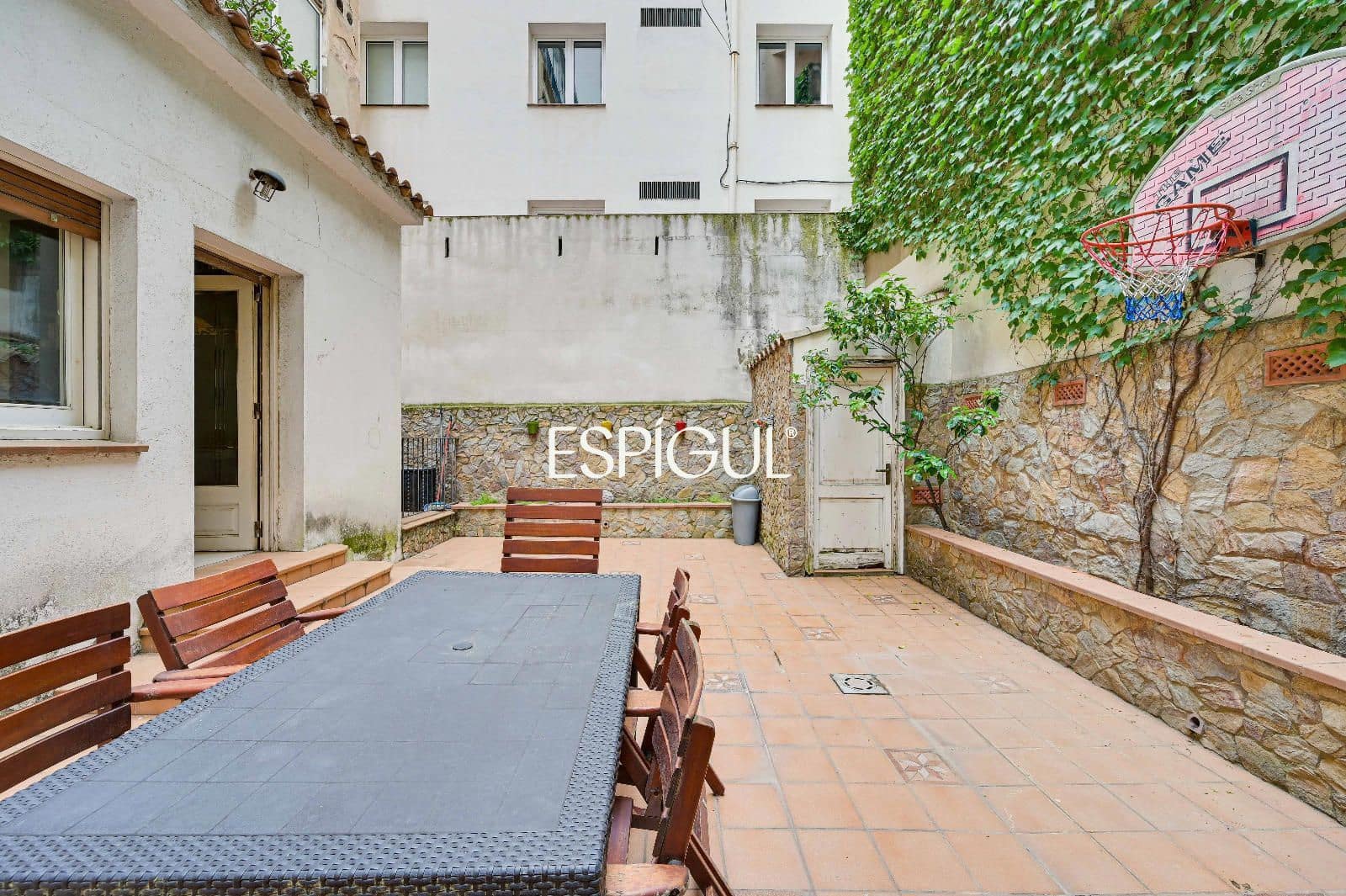 Piso de 4 habitaciones en Girona ciudad en venta - 635.000 € (Ref: 10015969)