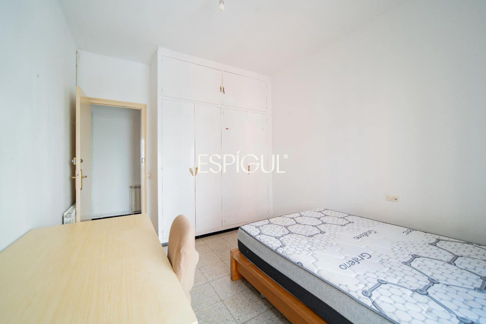 Piso de 3 habitaciones en Girona ciudad en venta - 330.000 € (Ref: 10015970)