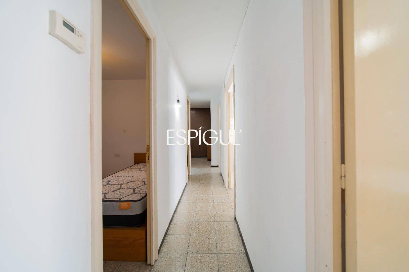 Piso de 3 habitaciones en Girona ciudad en venta - 330.000 € (Ref: 10015970)