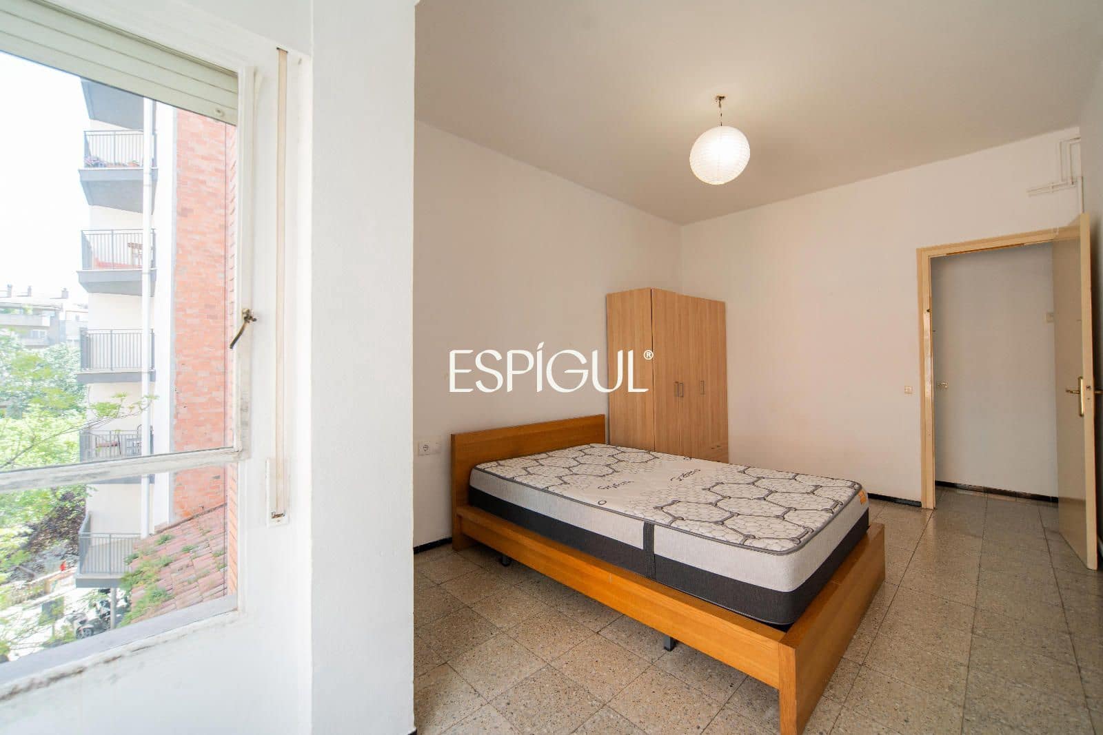 Piso de 3 habitaciones en Girona ciudad en venta - 330.000 € (Ref: 10015970)