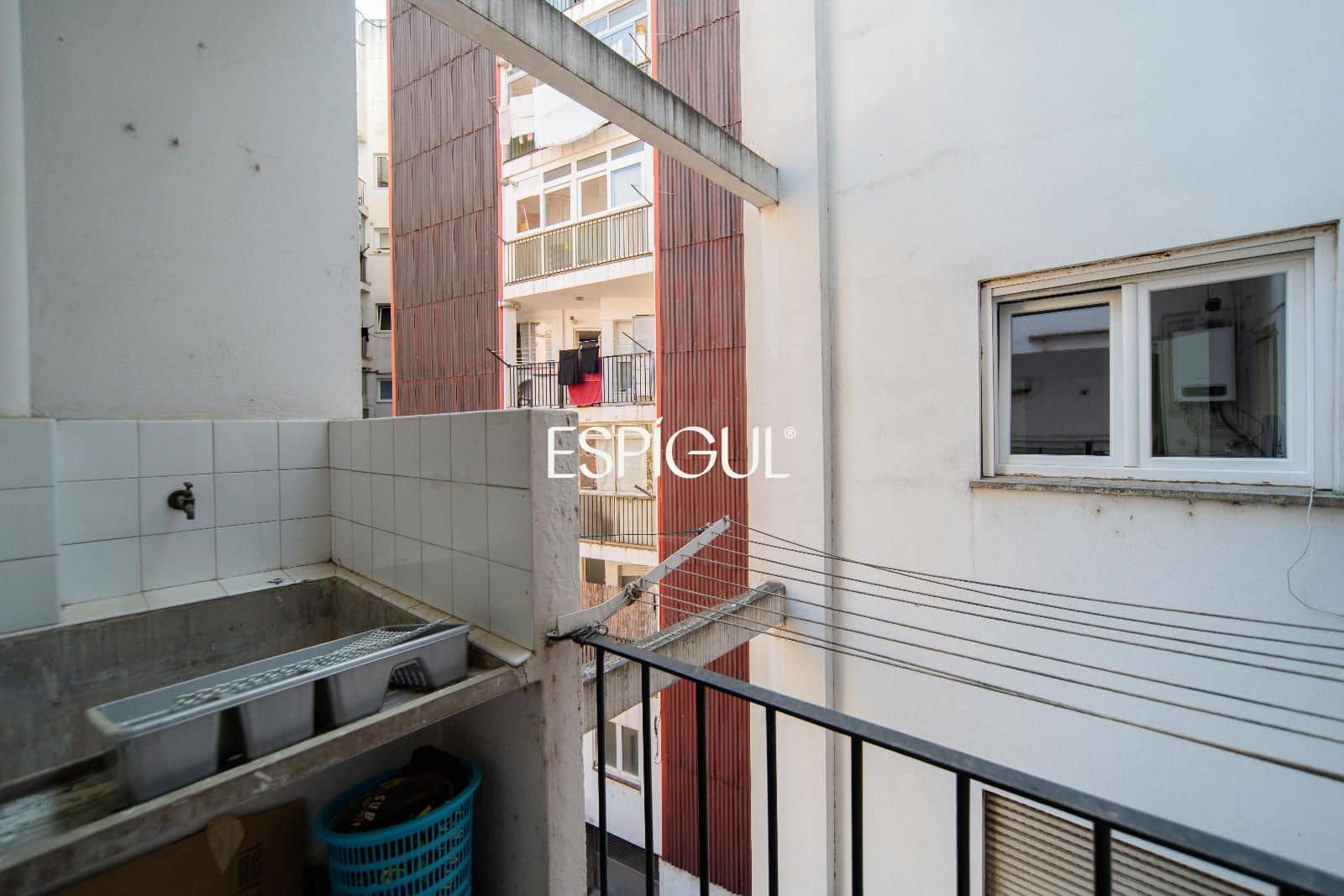 Piso de 3 habitaciones en Girona ciudad en venta - 330.000 € (Ref: 10015970)