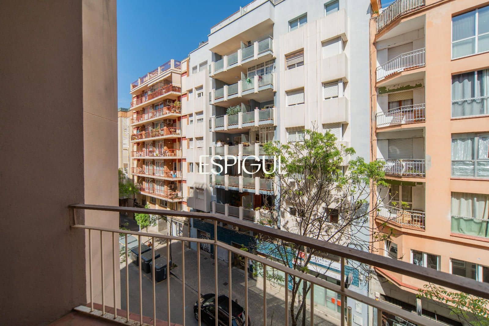 Piso de 3 habitaciones en Girona ciudad en venta - 330.000 € (Ref: 10015970)