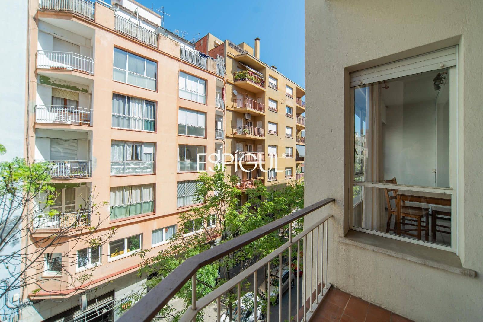 Piso de 3 habitaciones en Girona ciudad en venta - 330.000 € (Ref: 10015970)