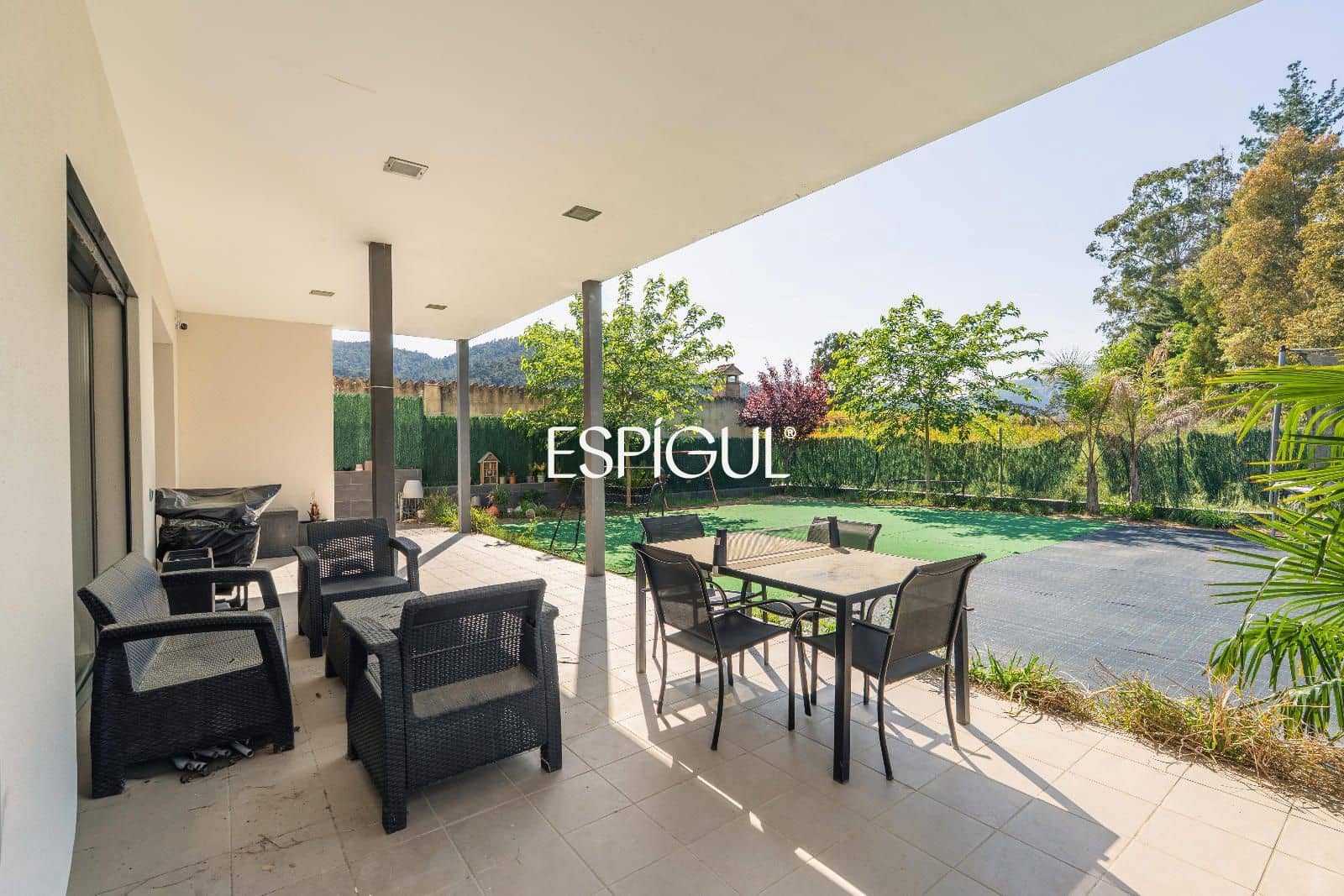 4 bedroom Villa for sale in Santa Coloma de Farners with garage - € 475,000 (Ref: 10015972)