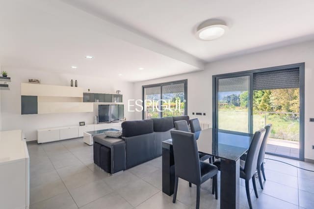 4 bedroom Villa for sale in Santa Coloma de Farners with garage - € 475,000 (Ref: 10015972)