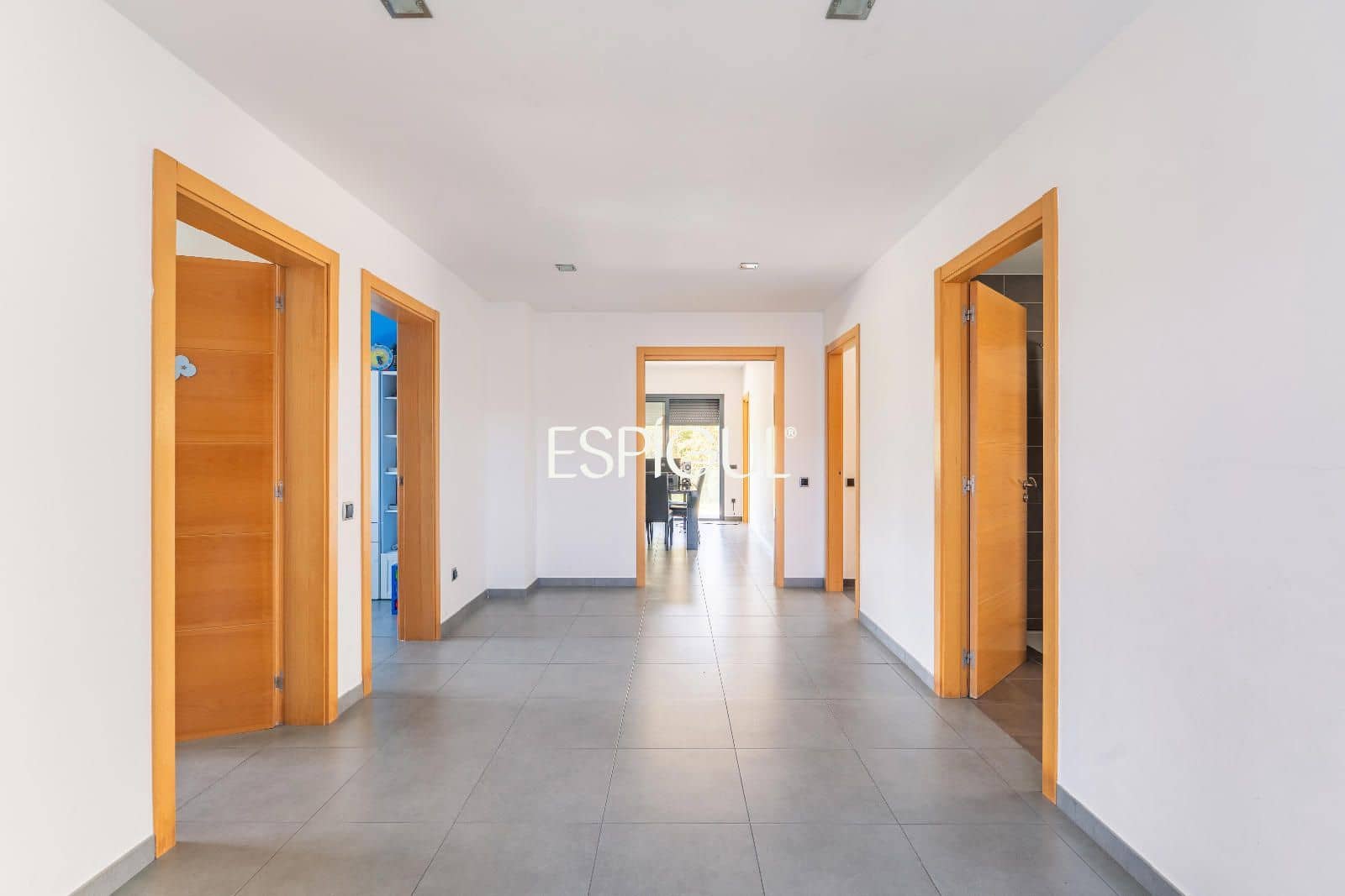 4 bedroom Villa for sale in Santa Coloma de Farners with garage - € 475,000 (Ref: 10015972)
