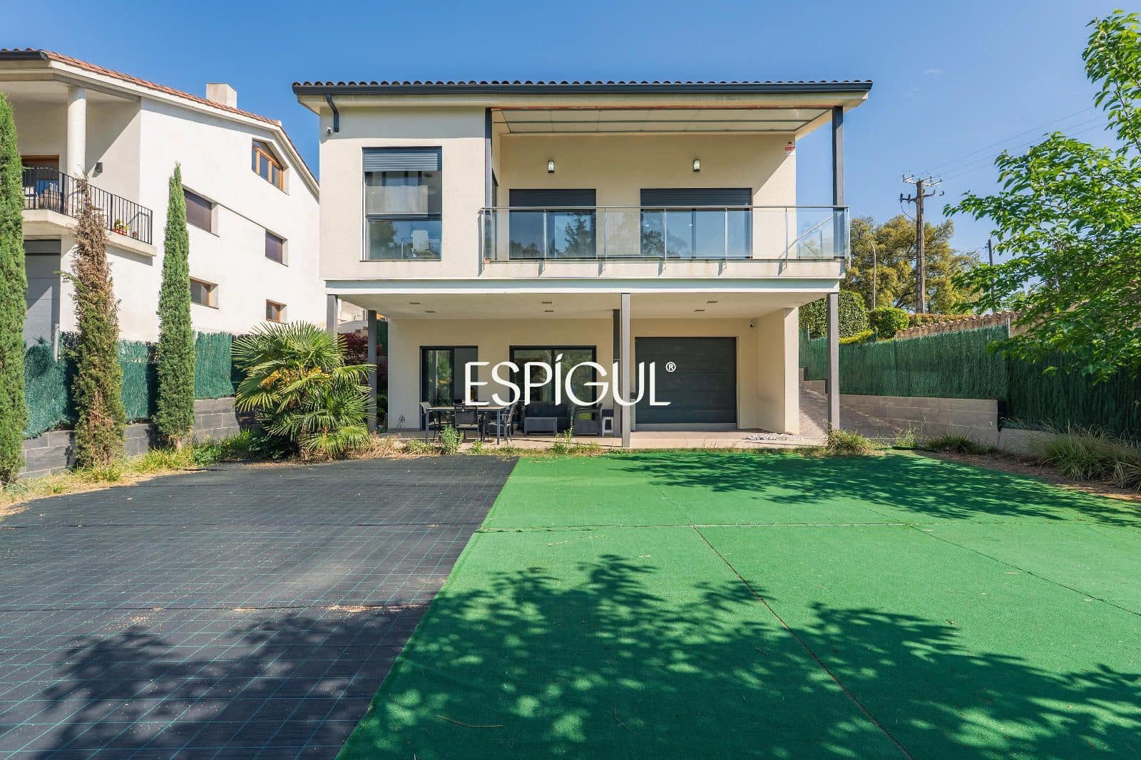 4 bedroom Villa for sale in Santa Coloma de Farners with garage - € 475,000 (Ref: 10015972)