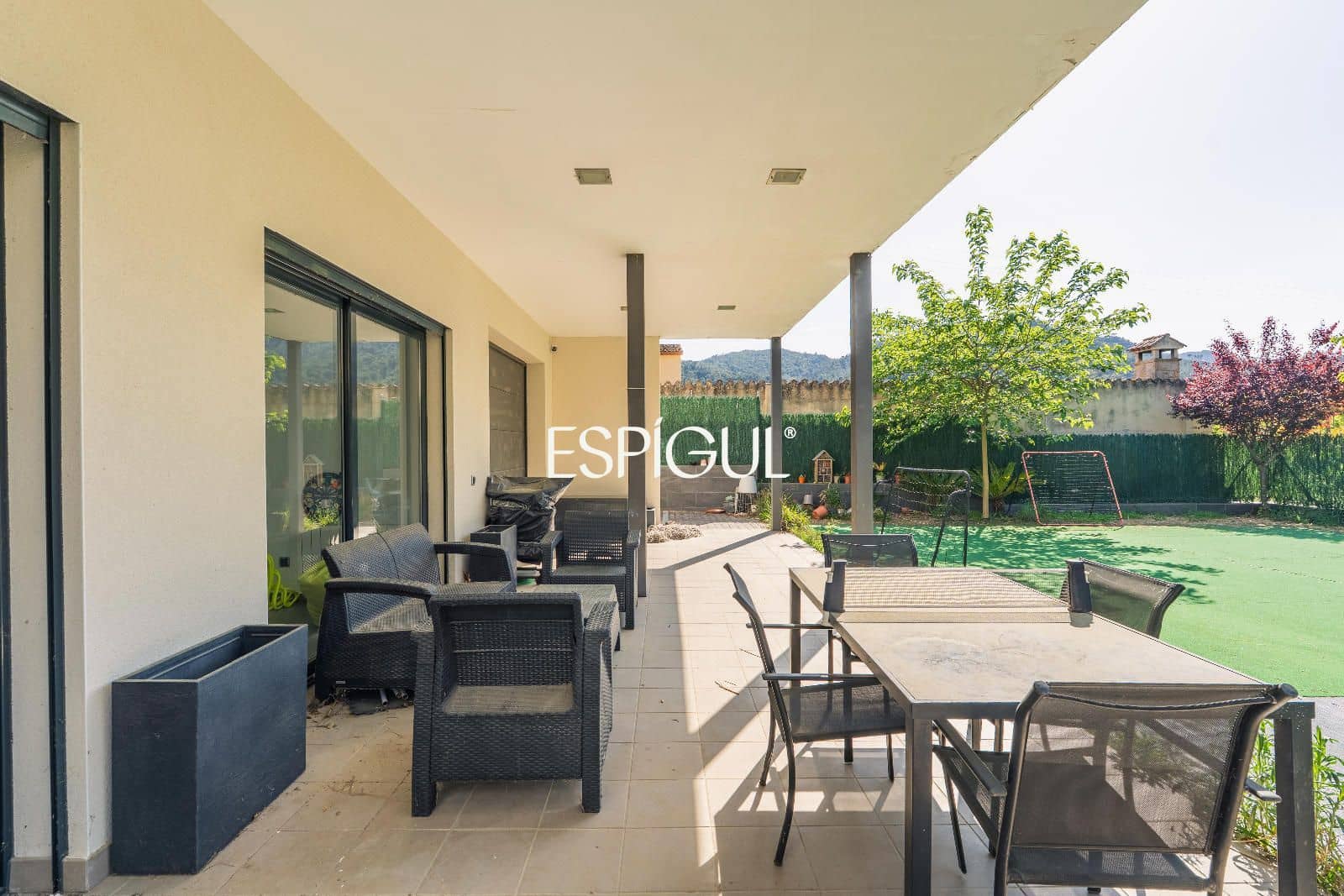 4 bedroom Villa for sale in Santa Coloma de Farners with garage - € 475,000 (Ref: 10015972)