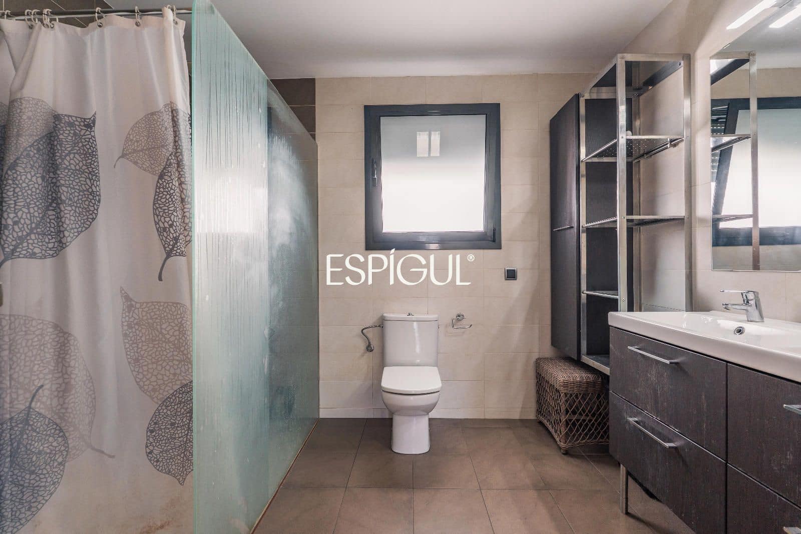 4 bedroom Villa for sale in Santa Coloma de Farners with garage - € 475,000 (Ref: 10015972)
