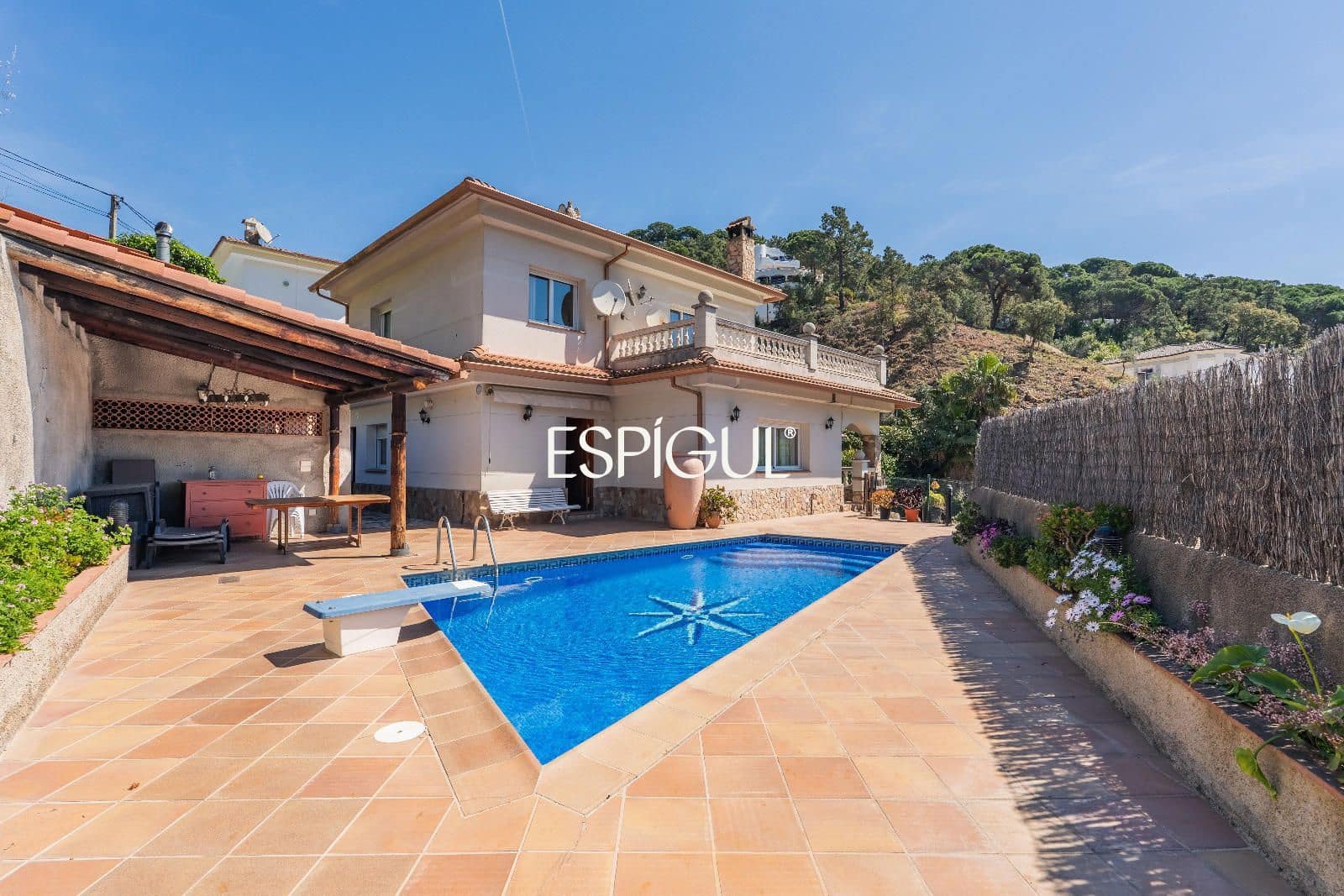 4 chambre Villa/Maison à vendre à Lloret de Mar avec piscine garage - 599 000 € (Ref: 10015973)