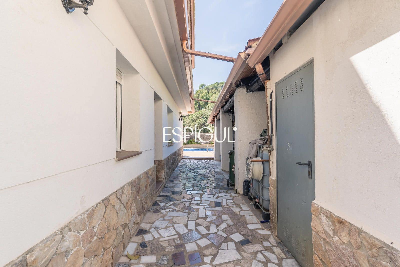 4 chambre Villa/Maison à vendre à Lloret de Mar avec piscine garage - 599 000 € (Ref: 10015973)