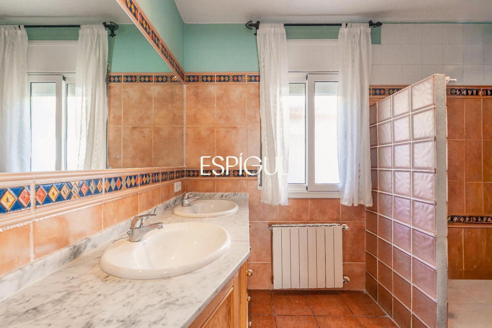 4 chambre Villa/Maison à vendre à Lloret de Mar avec piscine garage - 599 000 € (Ref: 10015973)