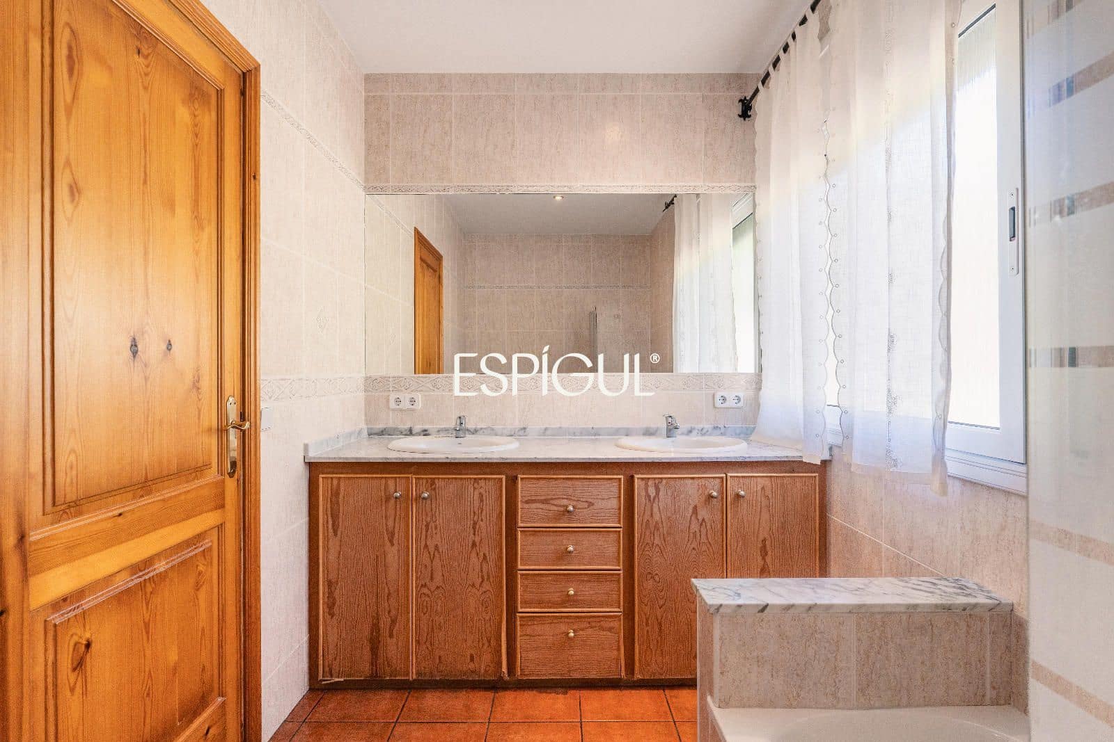 4 chambre Villa/Maison à vendre à Lloret de Mar avec piscine garage - 599 000 € (Ref: 10015973)
