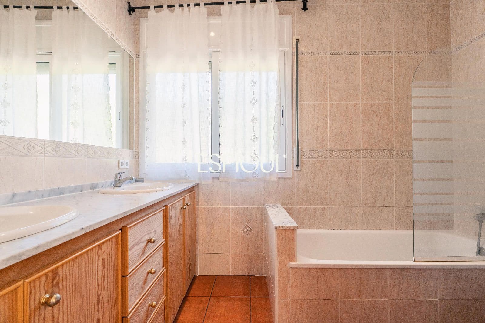 4 chambre Villa/Maison à vendre à Lloret de Mar avec piscine garage - 599 000 € (Ref: 10015973)