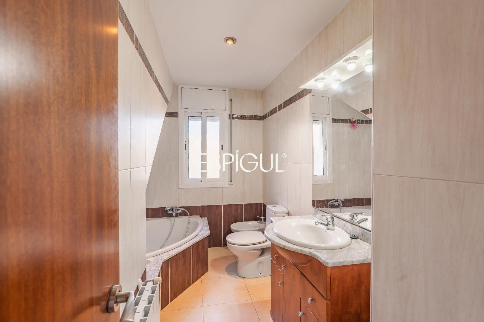 4 chambre Villa/Maison à vendre à Vidreres avec garage - 240 000 € (Ref: 10015974)
