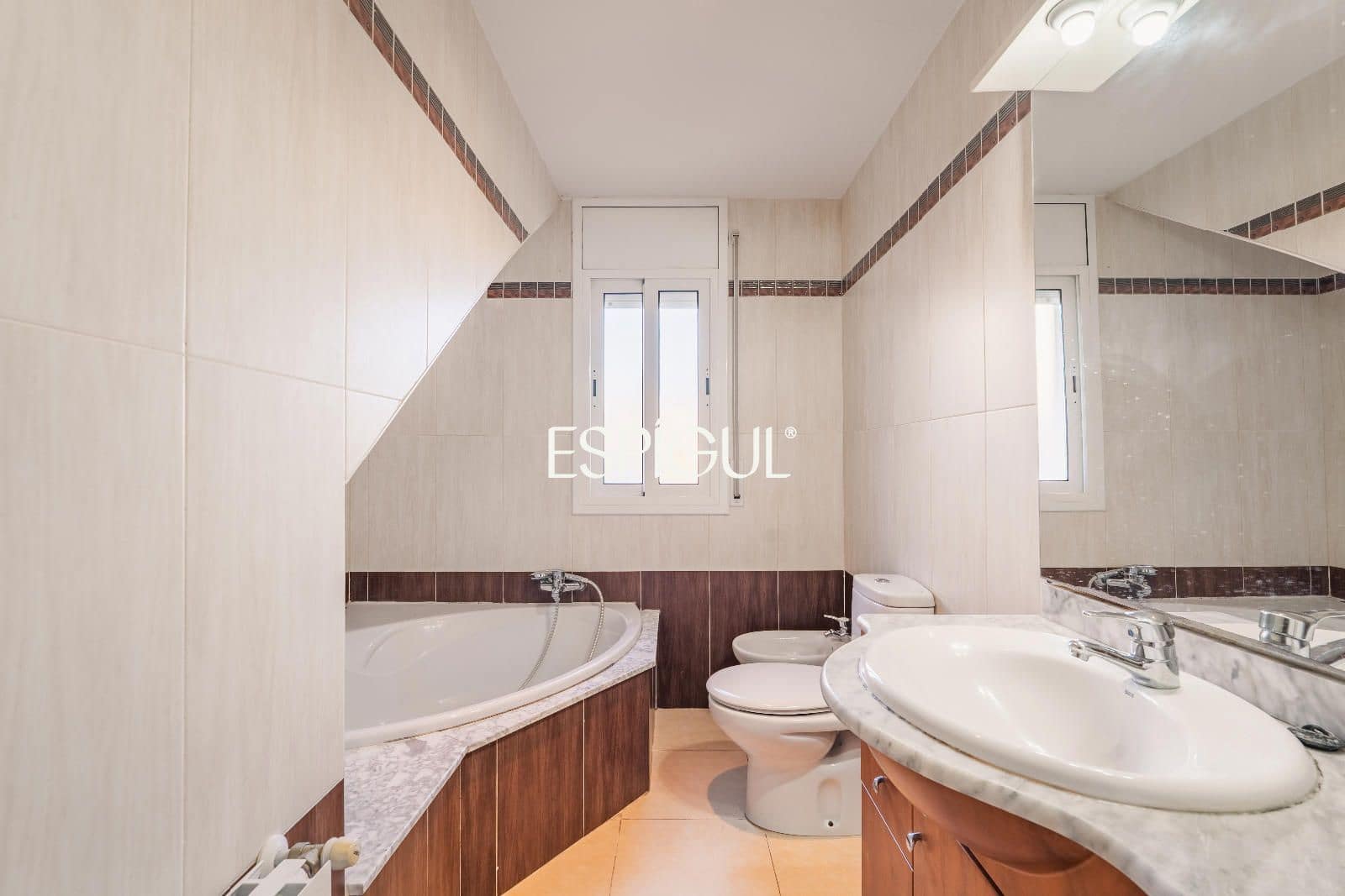4 chambre Villa/Maison à vendre à Vidreres avec garage - 240 000 € (Ref: 10015974)