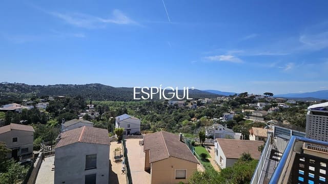 4 camera da letto Villa in vendita in Vidreres con garage - 240.000 € (Rif: 10015974)